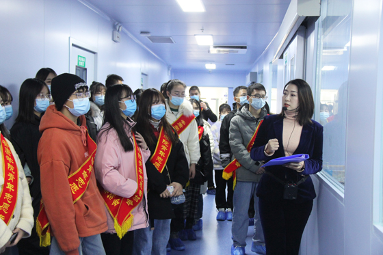 匯集愛心洪流 傳遞獻(xiàn)血理念——2020年安康學(xué)院學(xué)生參加血站開放日活動(dòng)