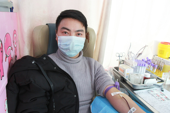 用愛心為春日注入一份活力——安康市婦幼保健院積極組織愛心獻(xiàn)血活動