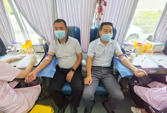 旬陽縣紅軍鎮(zhèn)開展“學(xué)黨史、辦實事”愛心獻(xiàn)血 活動