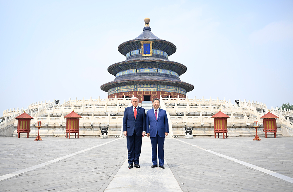 5月14日，國家主席習(xí)近平同來華進(jìn)行國事訪問的美國總統(tǒng)特朗普參觀天壇。兩國元首在祈年殿廣場合影。